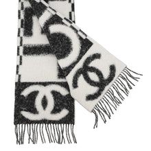 将图像加载到图库查看器中，CHANEL Logo scarf White/BlackAAA478 Cashmere93% Silk7%

