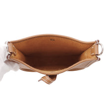 Load image into Gallery viewer, HERMES Evelyne Gold Taurillon Clemence Size TPM
