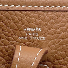 将图像加载到图库查看器中，HERMES Evelyne Gold Taurillon Clemence Size TPM
