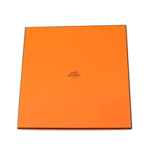 Load image into Gallery viewer, HERMES Short-sleeved knit with "Parfroy Remix" motif Size 36 Blanc NaturelH5H2679D2A334 Silk52% Cashmere27% Nylon20% Polyurethane1%
