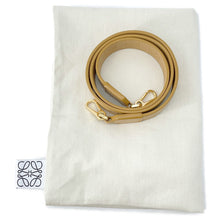 将图像加载到图库查看器中，LOEWE Puffer Flamenco Clutch Shoulder Bag CamelA411FC1X67 Leather
