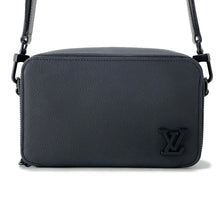 将图像加载到图库查看器中，LOUIS VUITTON Alpha Wearable Wallet NoirM59161 Grained Calf Leather LV Aerogram
