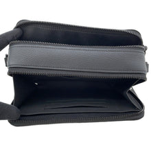 将图像加载到图库查看器中，LOUIS VUITTON Alpha Wearable Wallet NoirM59161 Grained Calf Leather LV Aerogram
