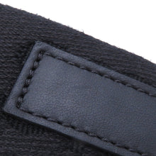 将图像加载到图库查看器中，LOUIS VUITTON Alpha Wearable Wallet NoirM59161 Grained Calf Leather LV Aerogram
