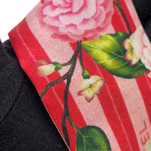 Load image into Gallery viewer, CHANEL Slim Bandeau RedAAB695 Silk100%
