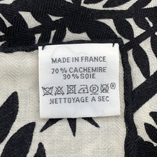 将图像加载到图库查看器中，HERMES Giant Square: Be seduced by the charm of Orpheus Sous le Charme d'Orphee Fall/Winter 2024 Size 140 White/Black Cashmere70% Silk30%
