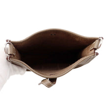 将图像加载到图库查看器中，HERMES Evelyne Amazon Long Etoupe/Blue Indigo Taurillon Clemence Size TPM
