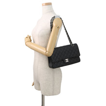 Load image into Gallery viewer, CHANEL Matelasse W Flap ChainShoulder Bag BlackA01112 Caviar Leather Size 25
