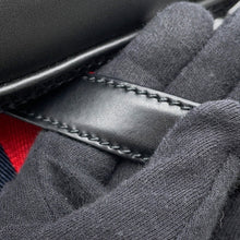 将图像加载到图库查看器中，GUCCI GGBlack Backpack Black771158 GG Supreme Leather Size Medium
