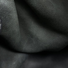 Load image into Gallery viewer, LOEWE Squeeze ChainShoulder Bag BlackA914Q37X01 Melonapalam Size Medium
