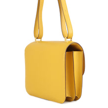 Load image into Gallery viewer, HERMES Constance Jaune Ambre Epsom Size 24
