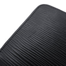 Load image into Gallery viewer, LOUIS VUITTON Zippy Wallet NoirM61857 Epi Leather
