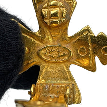 Load image into Gallery viewer, CHANEL CC Logo Cloth Earring Gold Metal
