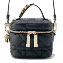 将图像加载到图库查看器中，Dior Lady Dior Vanity BlackM0505OWEV Lambskin Size micro
