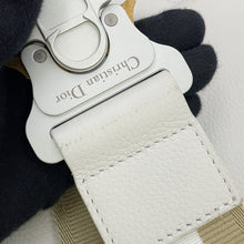 将图像加载到图库查看器中，Dior Saddle bag White Leather Canvas
