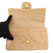 Load image into Gallery viewer, CHANEL Matelasse Chain Shoulder Bag BeigeA01113 Lambskin Size 23
