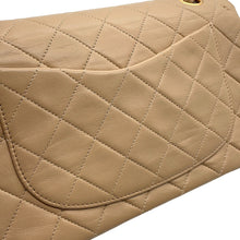 Load image into Gallery viewer, CHANEL Matelasse Chain Shoulder Bag BeigeA01113 Lambskin Size 23
