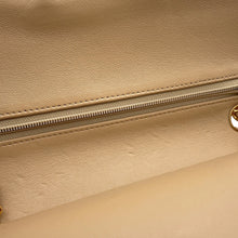 Load image into Gallery viewer, CHANEL Matelasse Chain Shoulder Bag BeigeA01113 Lambskin Size 23
