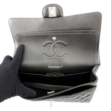 将图像加载到图库查看器中，CHANEL Matelasse Chain Shoulder Bag MetalicSilverA01112 Lambskin Size 25
