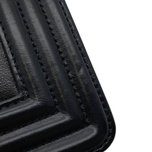 将图像加载到图库查看器中，CHANEL Boy Chanel Chain Shoulder Bag Black/GoldA67086 Leather Size 25
