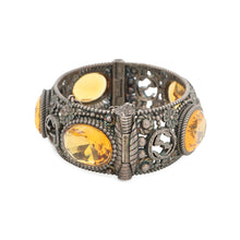Load image into Gallery viewer, GUCCI Interlocking G Flower Bangle Size 17 Silver/Yellow SV925
