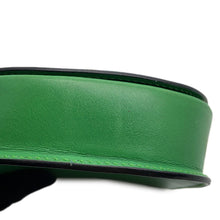 将图像加载到图库查看器中，CELINE Star Ball ChainShoulder Bag Green Leather
