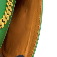 将图像加载到图库查看器中，CELINE Star Ball ChainShoulder Bag Green Leather
