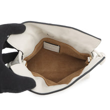 将图像加载到图库查看器中，LOEWE Flamenco Shoulder Bag WhiteA411FC6X01 Leather
