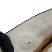 将图像加载到图库查看器中，LOEWE Flamenco Shoulder Bag WhiteA411FC6X01 Leather
