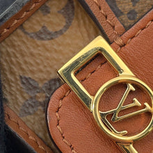 Load image into Gallery viewer, LOUIS VUITTON Bracelet Party Dauphine AirPods Case Brown/NoirM6786A Monogram ・Reverse
