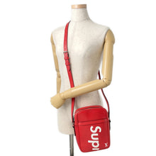 Load image into Gallery viewer, LOUIS VUITTON Danube Red/NoirM53417 Epi Leather Supreme Size PM
