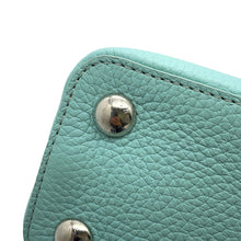 将图像加载到图库查看器中，LOUIS VUITTON Capucines Light BlueM22055 Taurillon Leather Size BB
