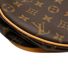 Load image into Gallery viewer, LOUIS VUITTON Menilmontant BrownM40473 Monogram Size MM
