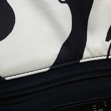 Load image into Gallery viewer, CHANEL Matelasse Diakoko 2-way Bag Black/WhiteAS3004 Canvas Size 20
