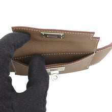 Load image into Gallery viewer, HERMES Bandouliere Kelly Pocket Etoupe Swift Leather Epsom
