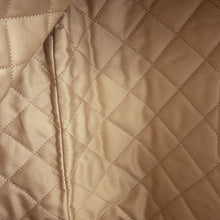 Load image into Gallery viewer, CHANEL CHANEL22 Handbag WhiteAS3260 Shiny Calf Leather Size Small
