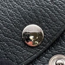 将图像加载到图库查看器中，HERMES Calvi Duo Grimist/Black Chevre Myzore Goatskin
