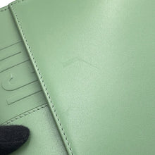 Load image into Gallery viewer, Dior 30 Montaigne Montaigne Shoulder Bag GreenM9203UMOS Box Calf LeatherLeather
