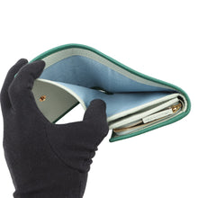 Load image into Gallery viewer, GUCCI Double G Medium Wallet Green/Light Green598587 Leather
