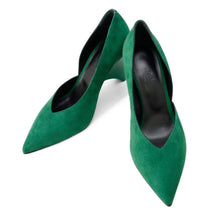 Load image into Gallery viewer, HERMES Fatal 85 Pumps Green suede Size 38
