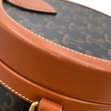 Load image into Gallery viewer, CELINE Triomphe Tambour Tan195192 PVC Leather Size Medium
