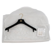 Load image into Gallery viewer, CHANEL COCO Button Jacquard Jacket Size 36 WhiteP71059 Wool 64% Silk19% Nylon17%
