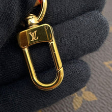 Load image into Gallery viewer, LOUIS VUITTON Petit Sac Plat BrownM69442 Monogram
