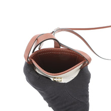 Load image into Gallery viewer, BURBERRY Annie Phone Case Beige/Brown8040877 Canvas Leather
