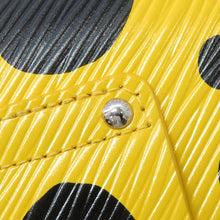 将图像加载到图库查看器中，LOUIS VUITTON LVxYK Portefeuille Twist Belt Chain Wallet Yellow/NoirM81987 Epi Leather

