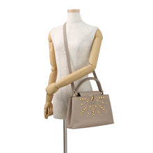 Load image into Gallery viewer, LOUIS VUITTON Capucines Galet Leather Size MM
