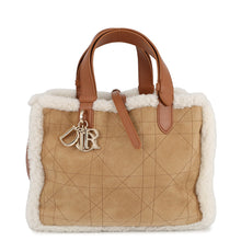 将图像加载到图库查看器中，Dior To Jules Macrocannage Handbag Beige/Brown/EcruWhiteM2821OMMZ Shearling suede Size Medium
