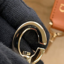 将图像加载到图库查看器中，Dior To Jules Macrocannage Handbag Beige/Brown/EcruWhiteM2821OMMZ Shearling suede Size Medium
