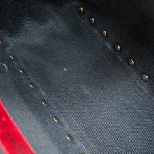 将图像加载到图库查看器中，Valentino Garavani RockStudded Shoulder Bag Black3W2B0809VSF Leather
