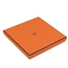 Load image into Gallery viewer, HERMES Katyusha Pink Silk100%
